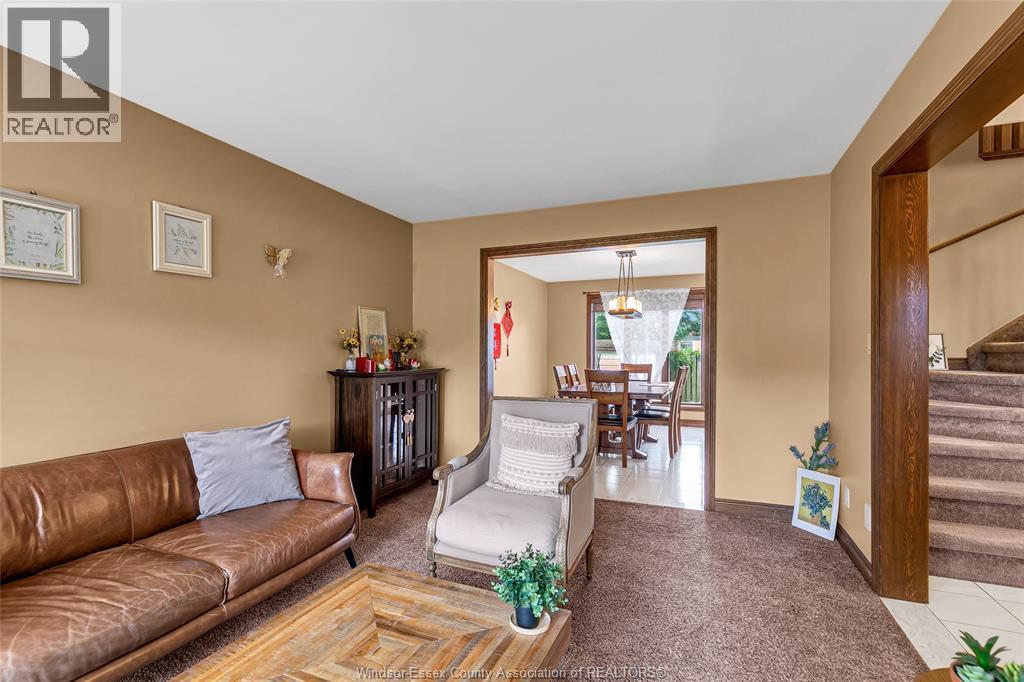 Photo 6 of 2821 Northway Avenue, Windsor ON