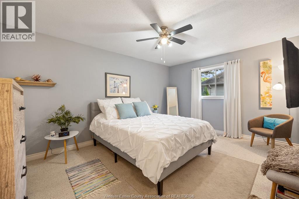 Photo 12 of 605 Smith Crescent, Lasalle ON