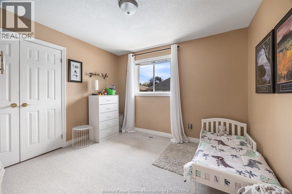 Photo 13 of 605 Smith Crescent, Lasalle ON