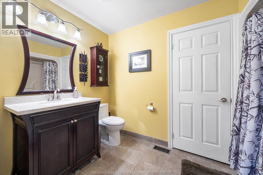 Photo 15 of 605 Smith Crescent, Lasalle ON