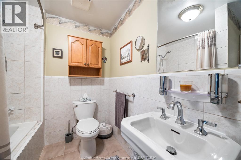 Photo 17 of 605 Smith Crescent, Lasalle ON