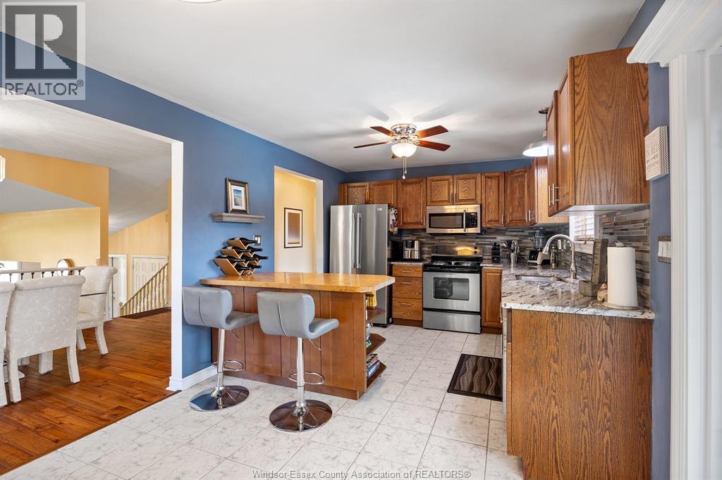 Photo 9 of 605 Smith Crescent, Lasalle ON