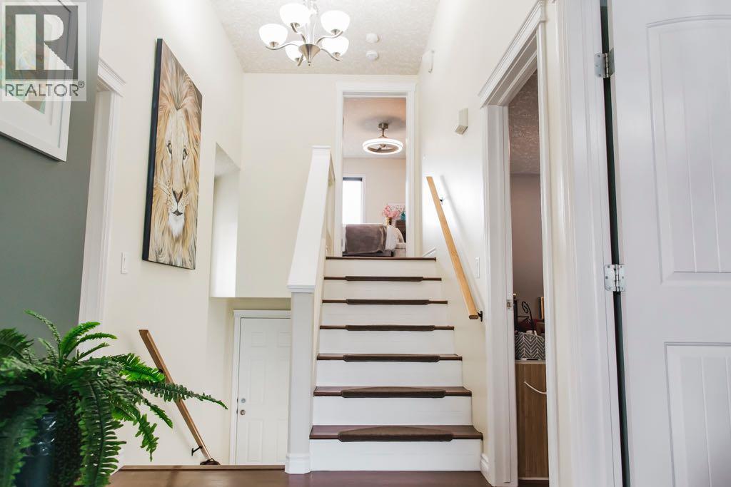 Photo 4 of 10429 122 Avenue, Grande Prairie AB