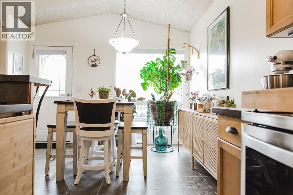 Photo 13 of 10429 122 Avenue, Grande Prairie AB