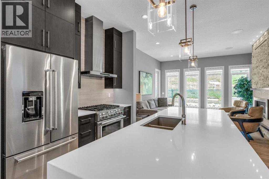 Photo 11 of 164 Cranbrook Drive Se, Calgary AB