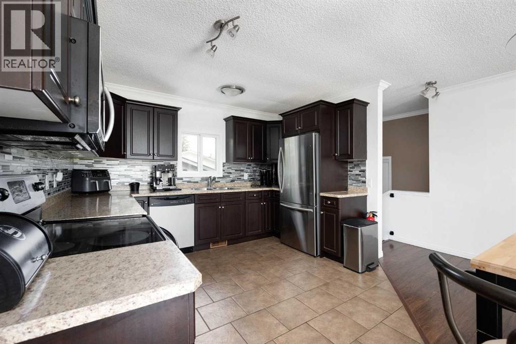 Photo 6 of 248 Tundra Drive, Fort Mcmurray AB