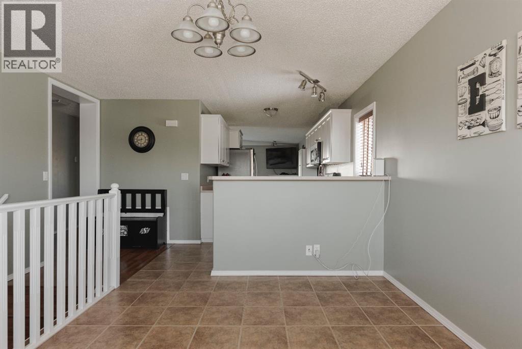 Photo 4 of 140 Waterhouse Street, Fort Mcmurray AB