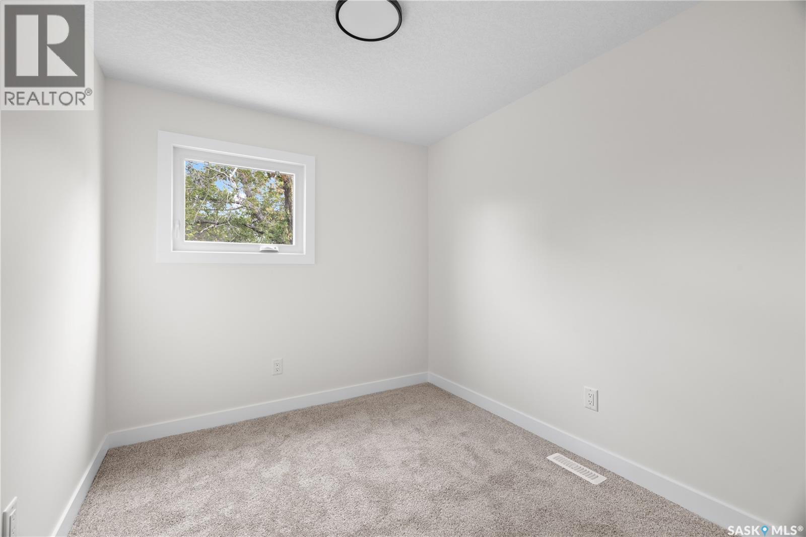 Photo 14 of 1439 Connaught Street, Regina SK