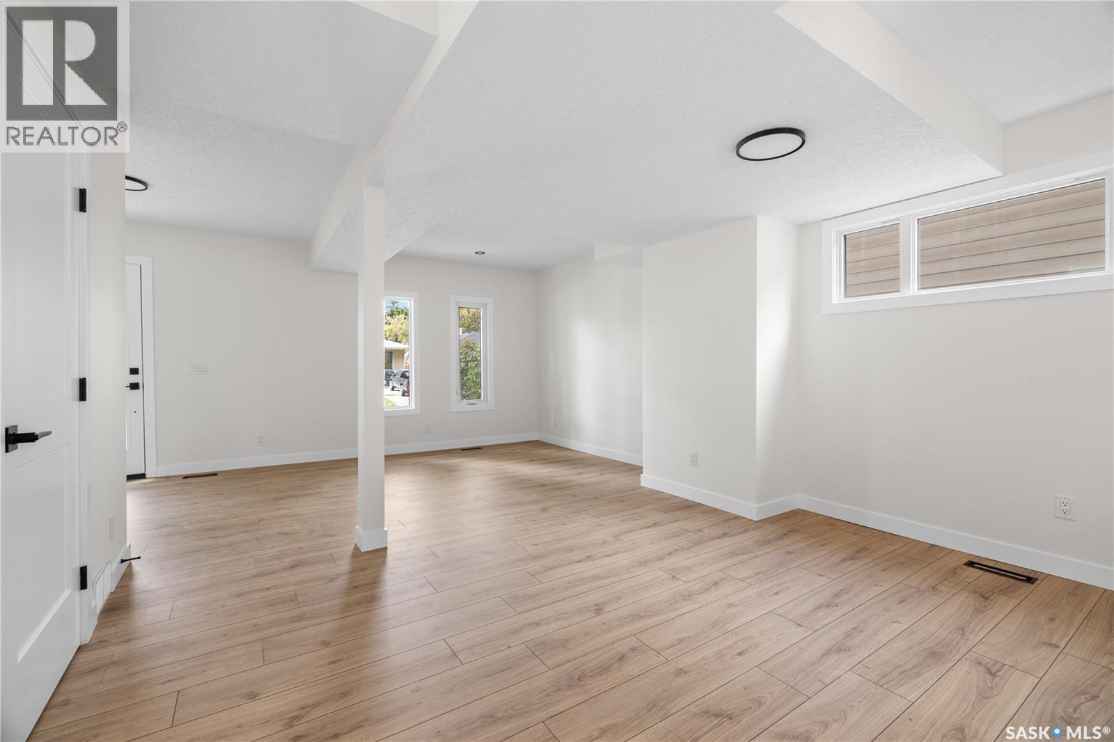 Photo 5 of 1439 Connaught Street, Regina SK