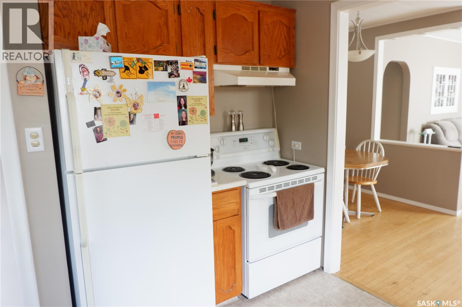 Photo 5 of 509 4th Avenue E, Assiniboia SK