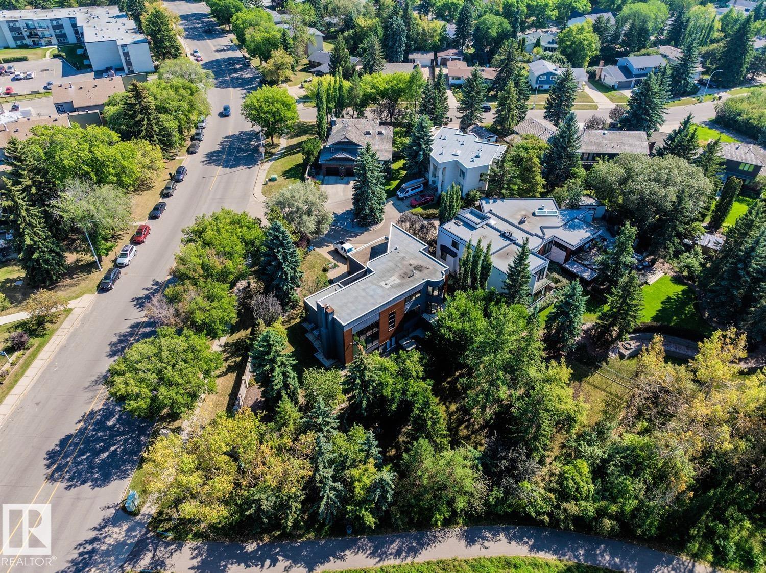 Photo 40 of 7 Patricia Pl Nw, Edmonton AB