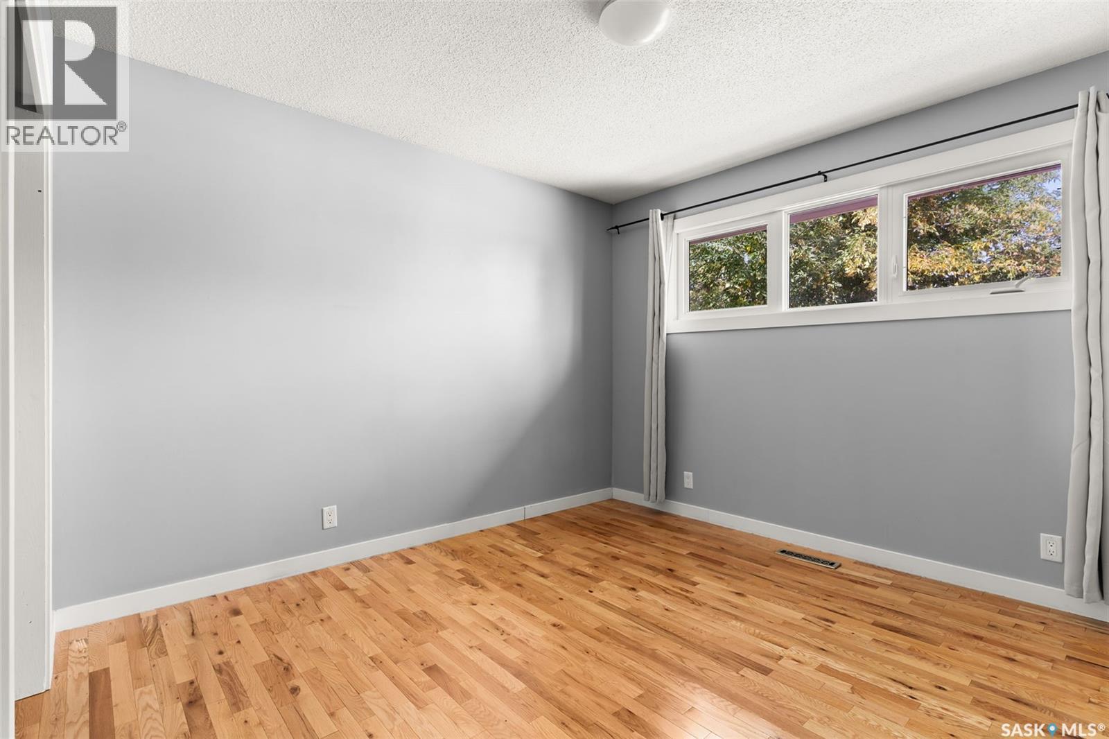 Photo 18 of 2941 Wascana Street, Regina SK