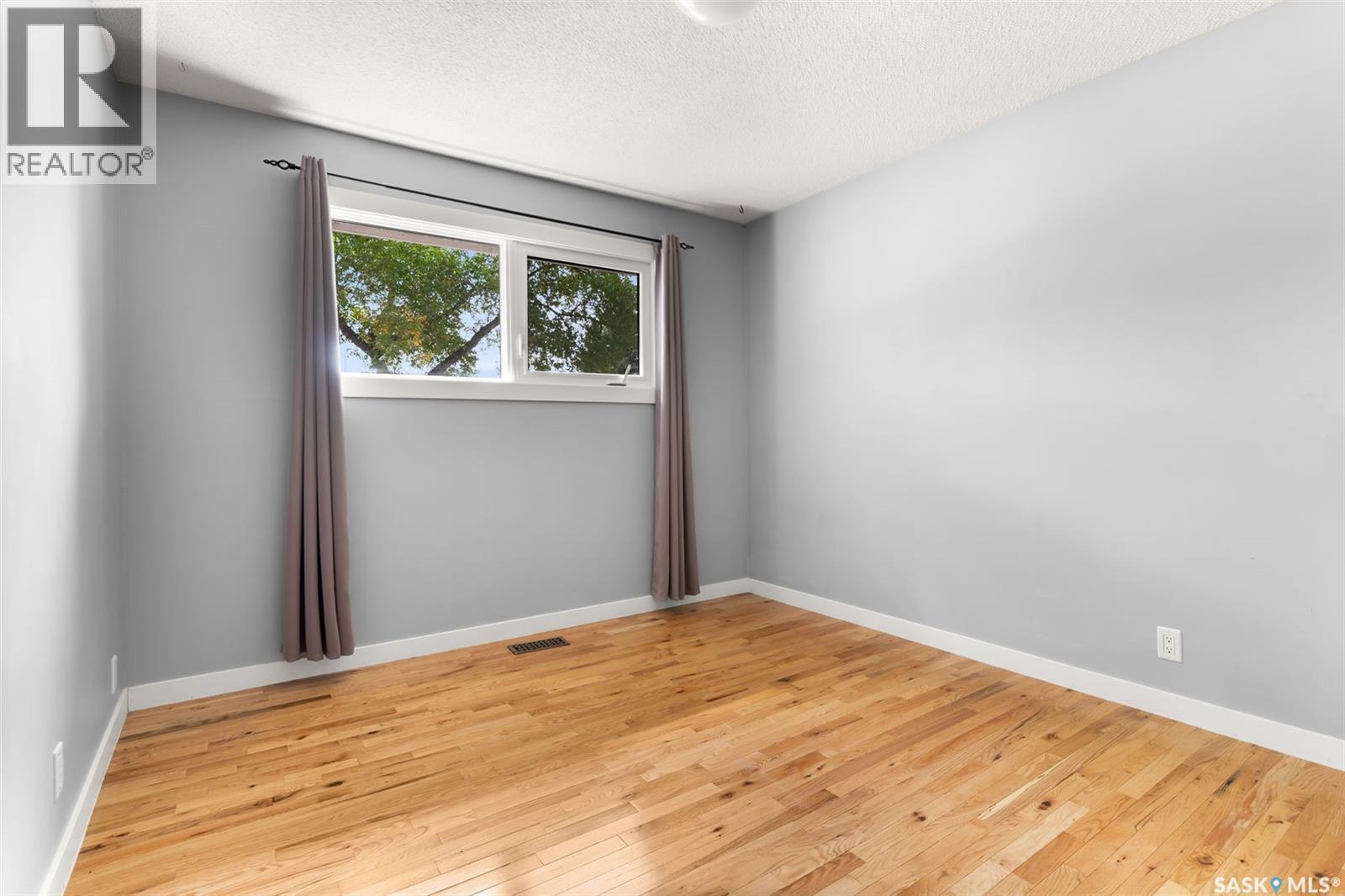 Photo 23 of 2941 Wascana Street, Regina SK