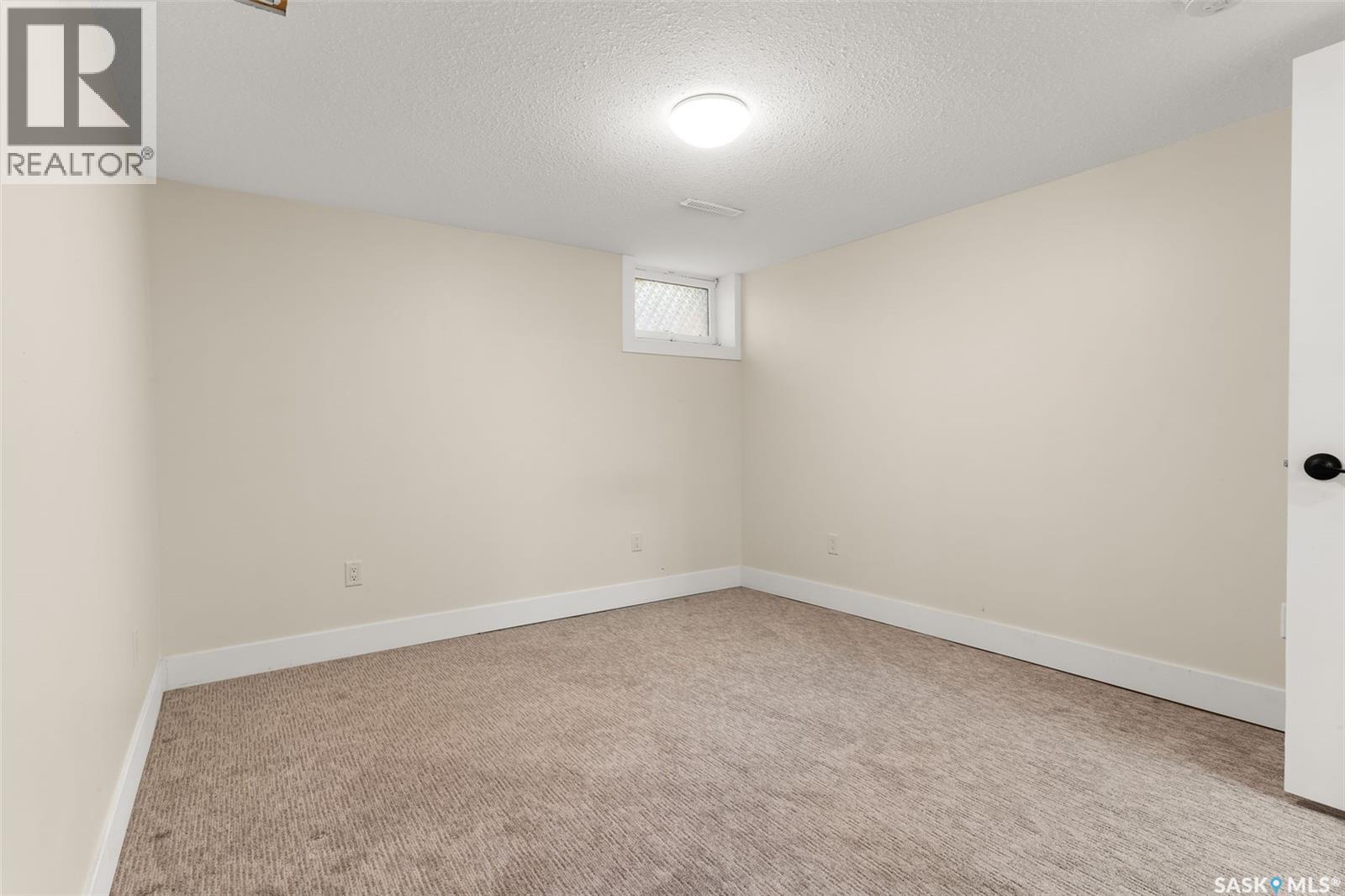 Photo 36 of 2941 Wascana Street, Regina SK