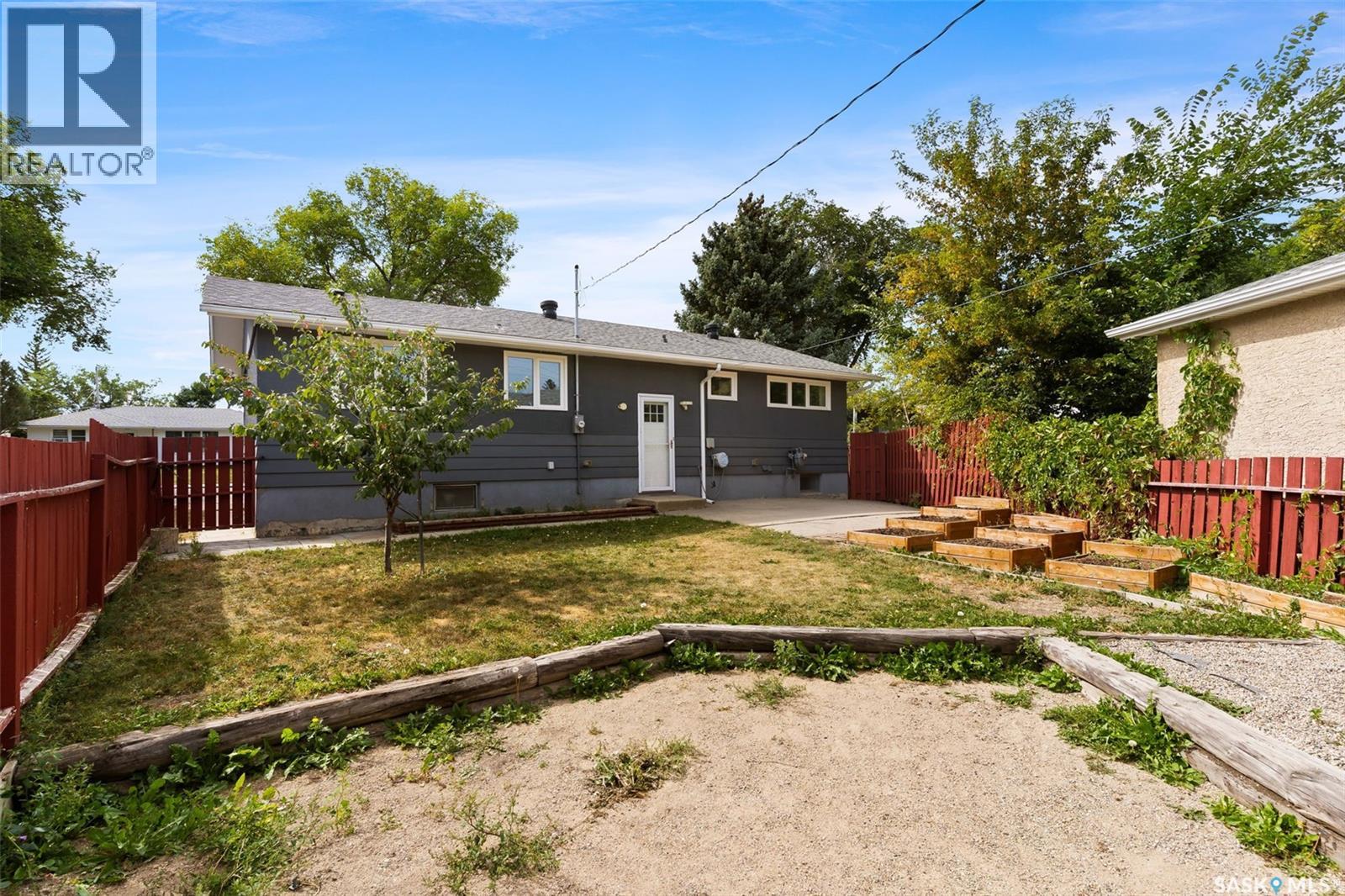 Photo 46 of 2941 Wascana Street, Regina SK