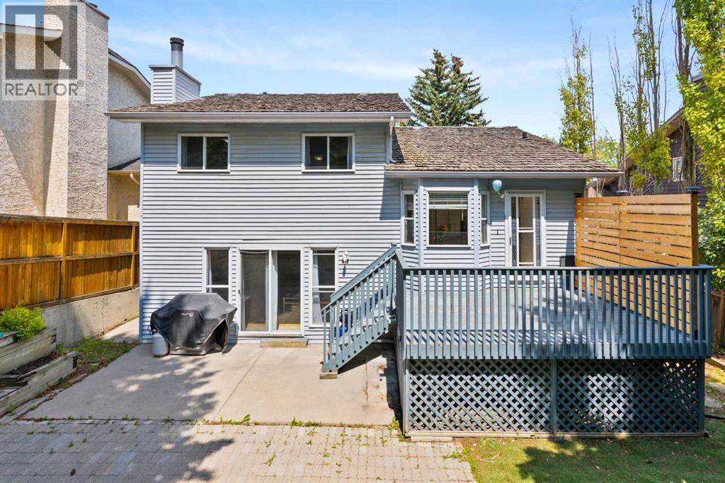 Photo 38 of 131 Stratton Crescent Sw, Calgary AB