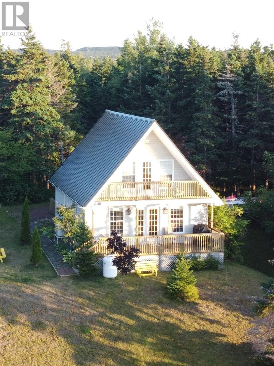 Photo 1 of 7 Grenfell Drive, Clarkes Beach NL