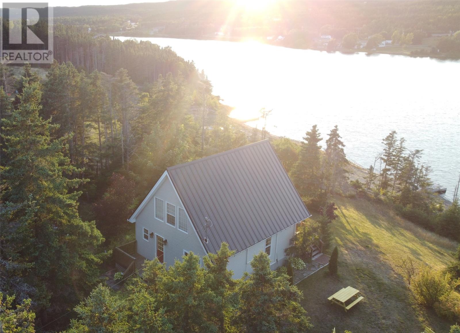 Photo 10 of 7 Grenfell Drive, Clarkes Beach NL