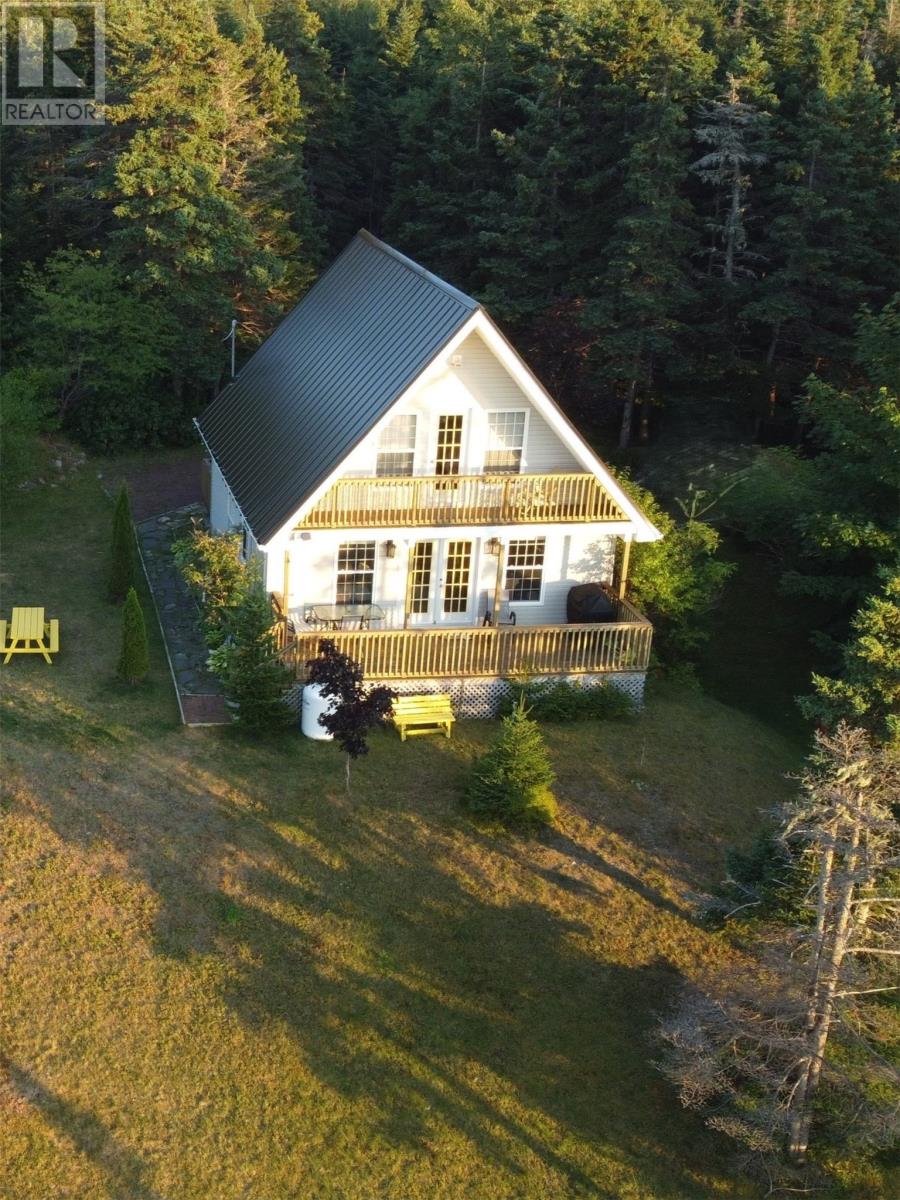 Photo 2 of 7 Grenfell Drive, Clarkes Beach NL