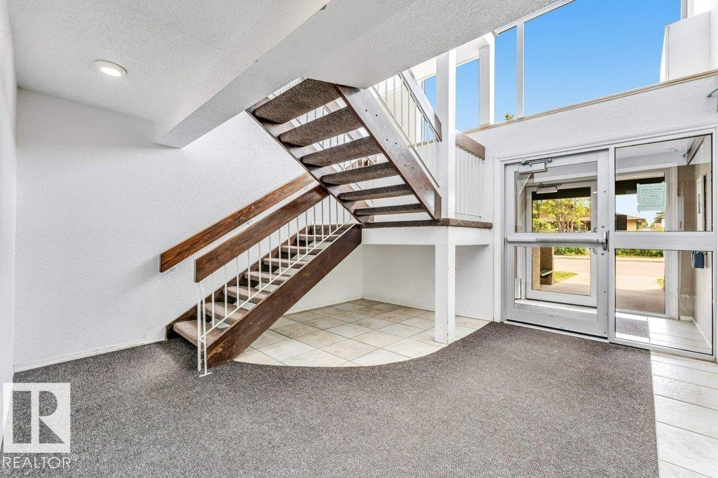 Photo 7 of 311 1620 48 St Nw, Edmonton AB