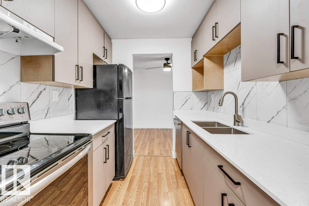 Photo 3 of 311 1620 48 St Nw, Edmonton AB