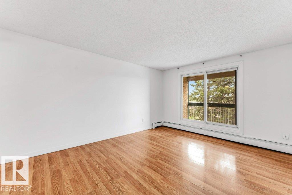 Photo 16 of 311 1620 48 St Nw, Edmonton AB