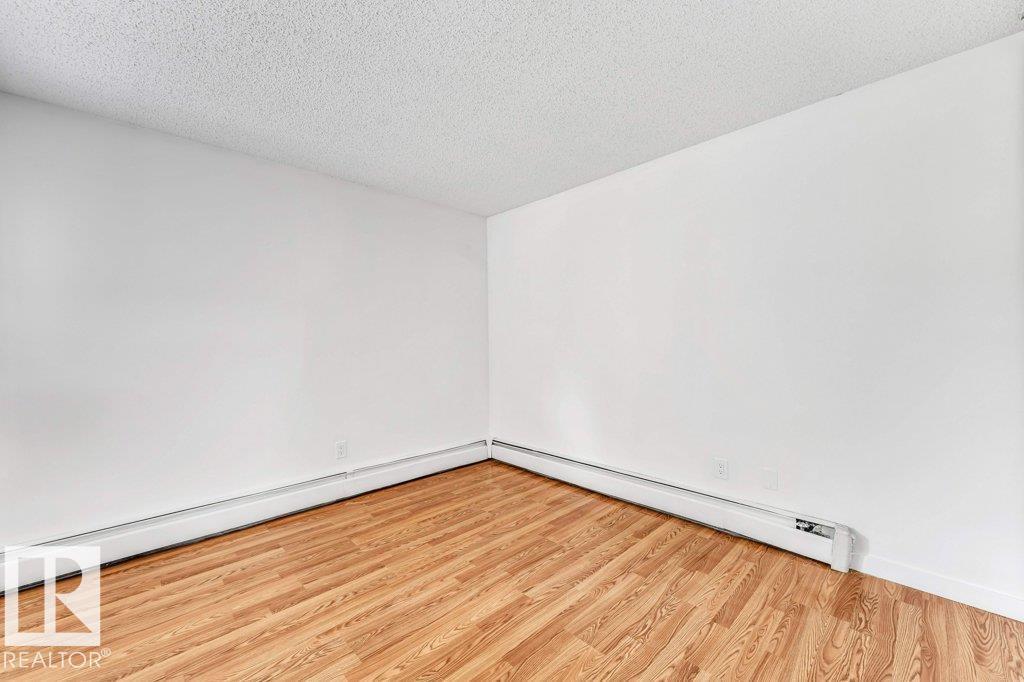 Photo 19 of 311 1620 48 St Nw, Edmonton AB