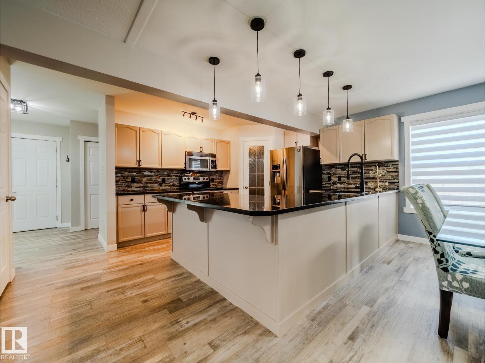Photo 11 of 4302 43 Av, Beaumont AB