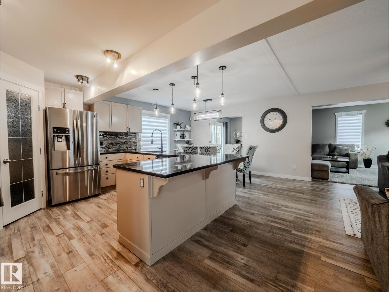 Photo 15 of 4302 43 Av, Beaumont AB