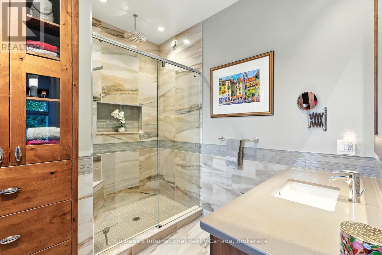 Photo 19 of 153 Creighton Street S, Ramara ON