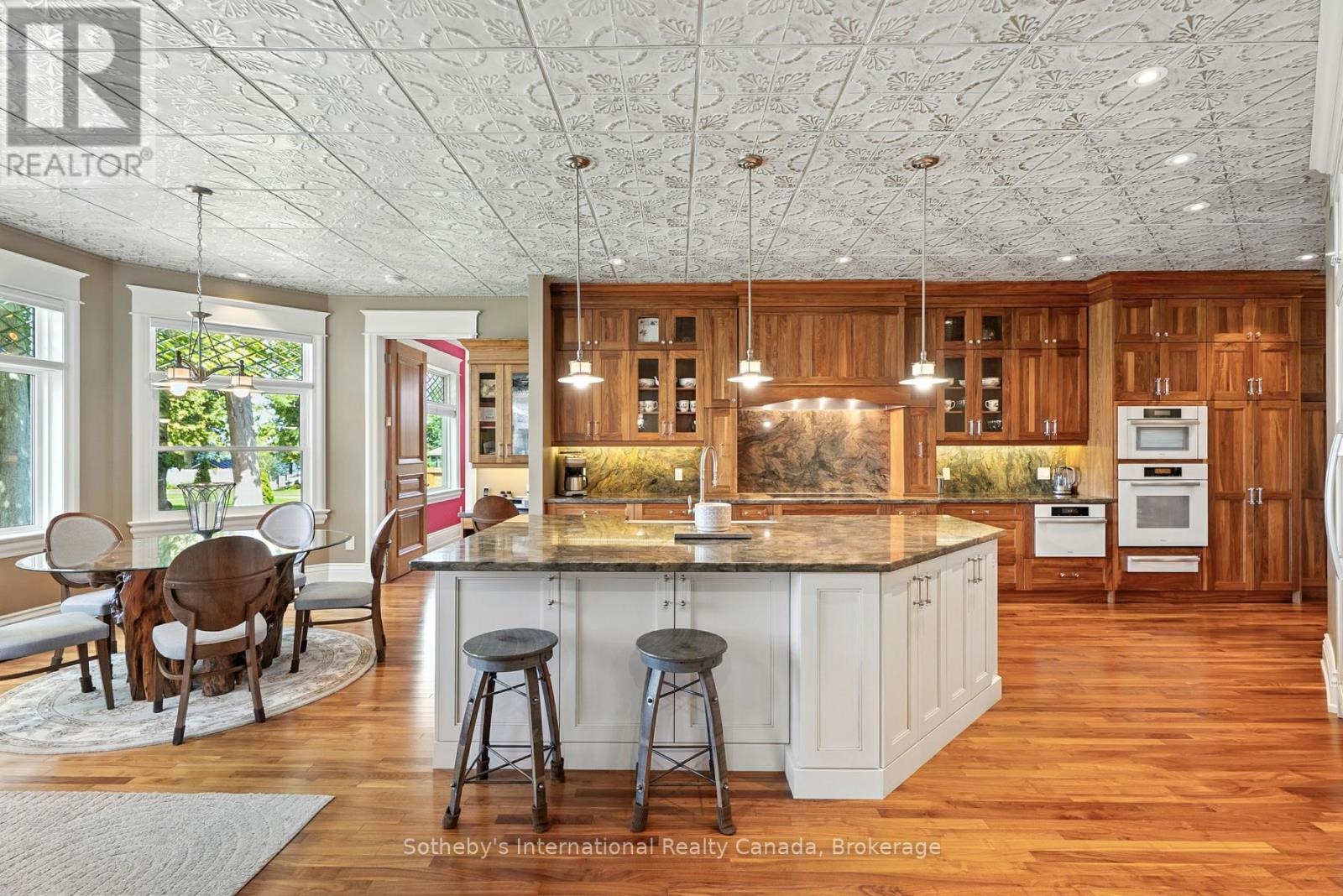 Photo 17 of 153 Creighton Street S, Ramara ON