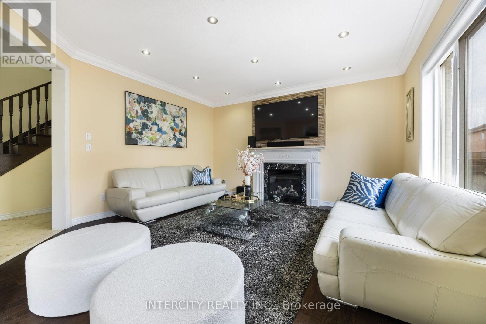 Photo 14 of 41 Tappet Drive, Brampton ON