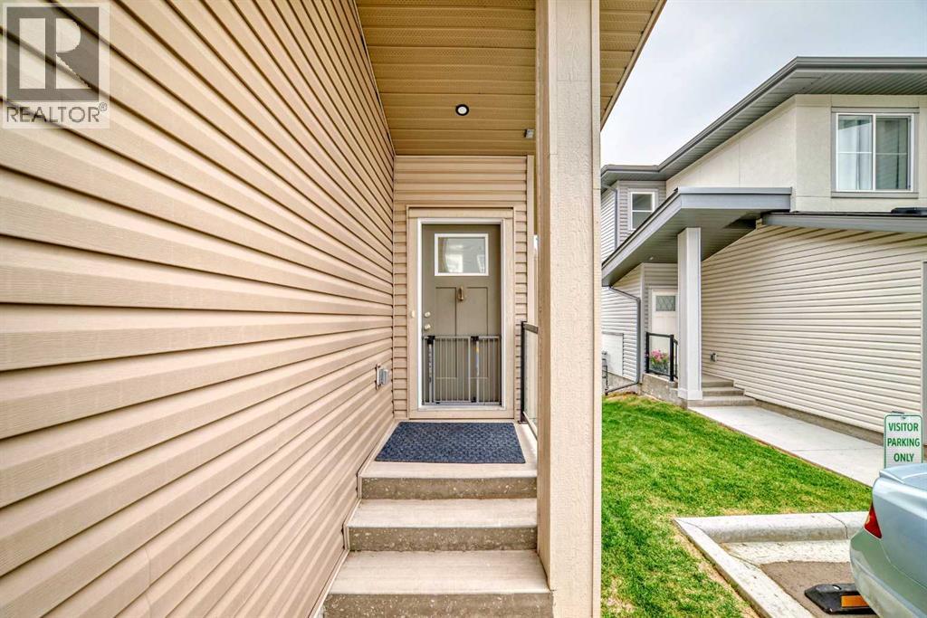 Photo 4 of 57 Spring Creek Common Sw, Calgary AB