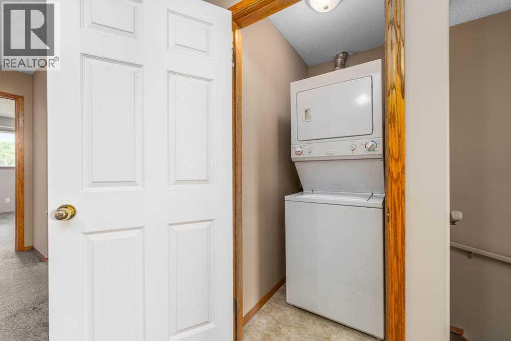 Photo 16 of 1008 Eagleview Place Nw, High River AB