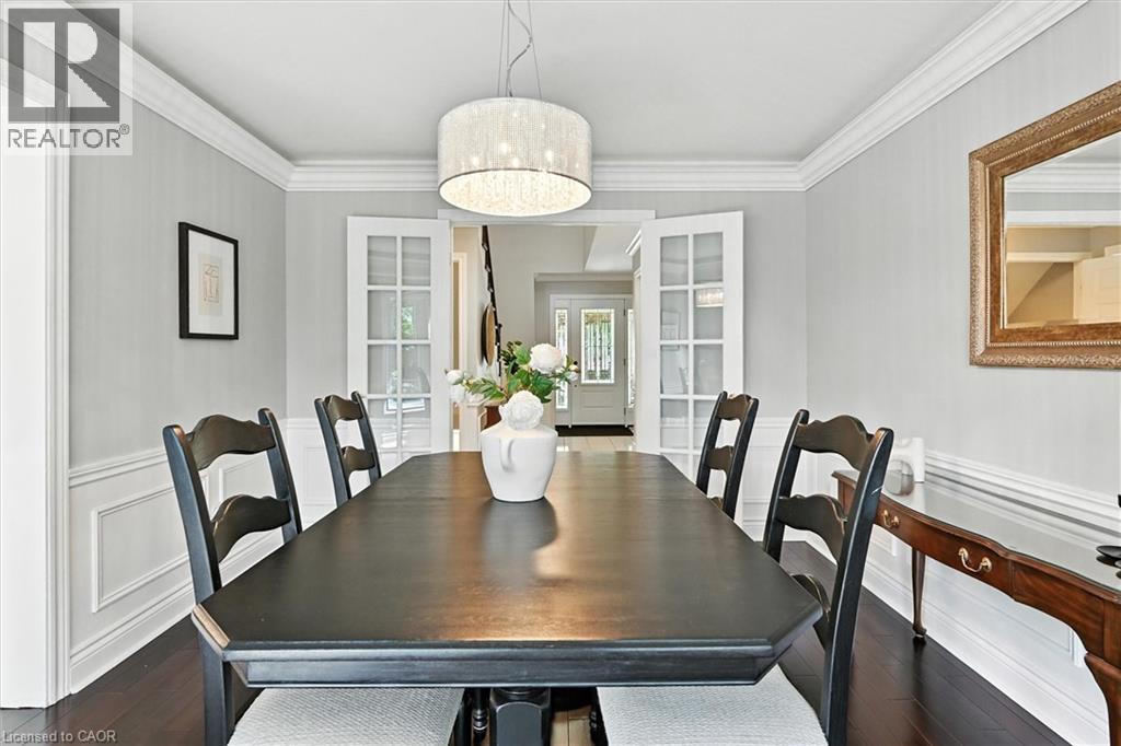 Photo 13 of 10 Yorkview Place, Dundas ON