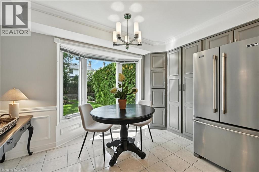 Photo 17 of 10 Yorkview Place, Dundas ON