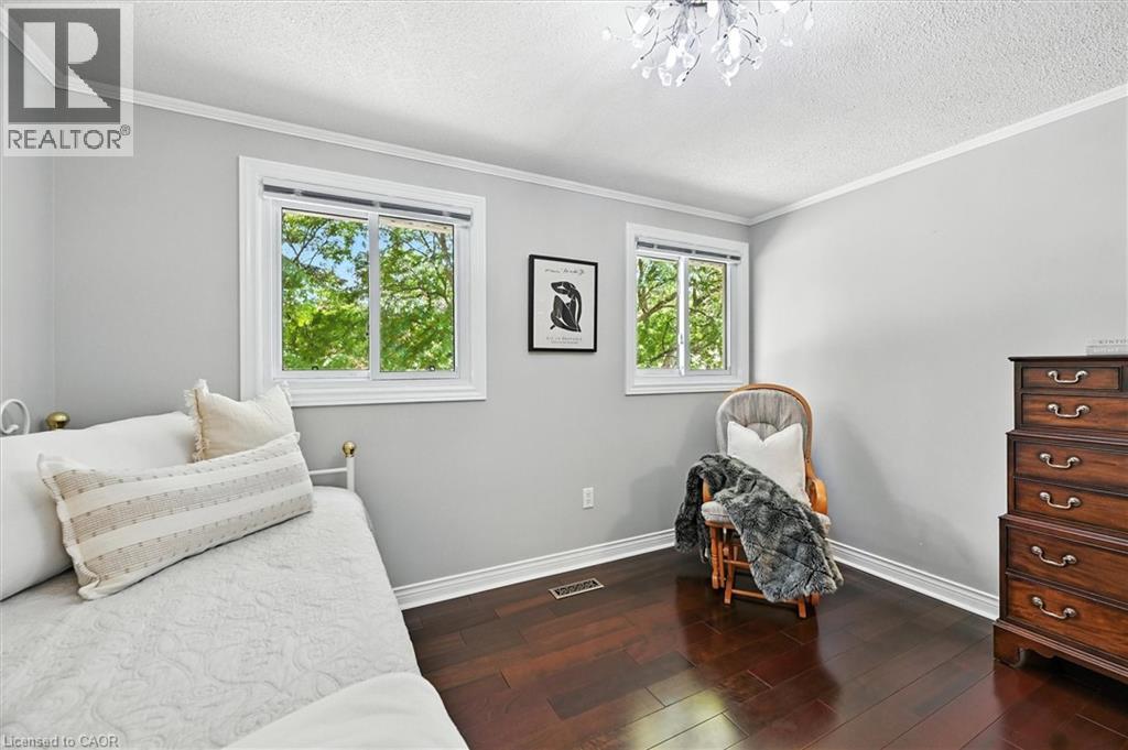 Photo 28 of 10 Yorkview Place, Dundas ON