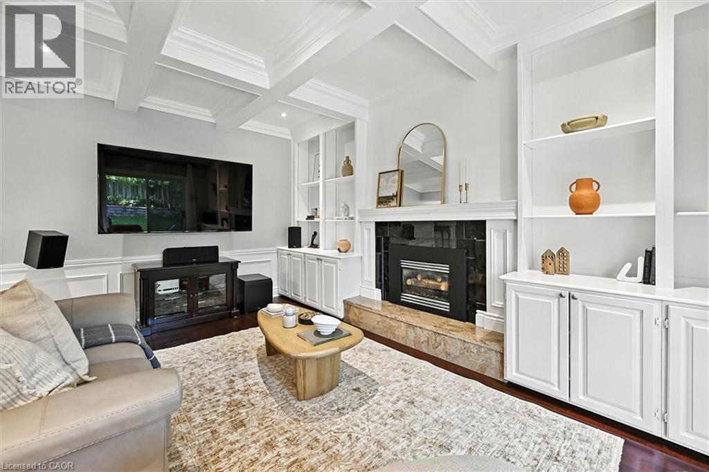 Photo 8 of 10 Yorkview Place, Dundas ON