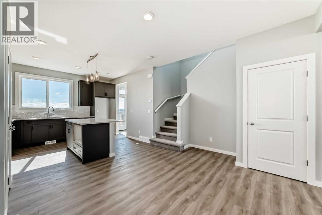 Photo 11 of 64 Bartlett Way Se, Calgary AB