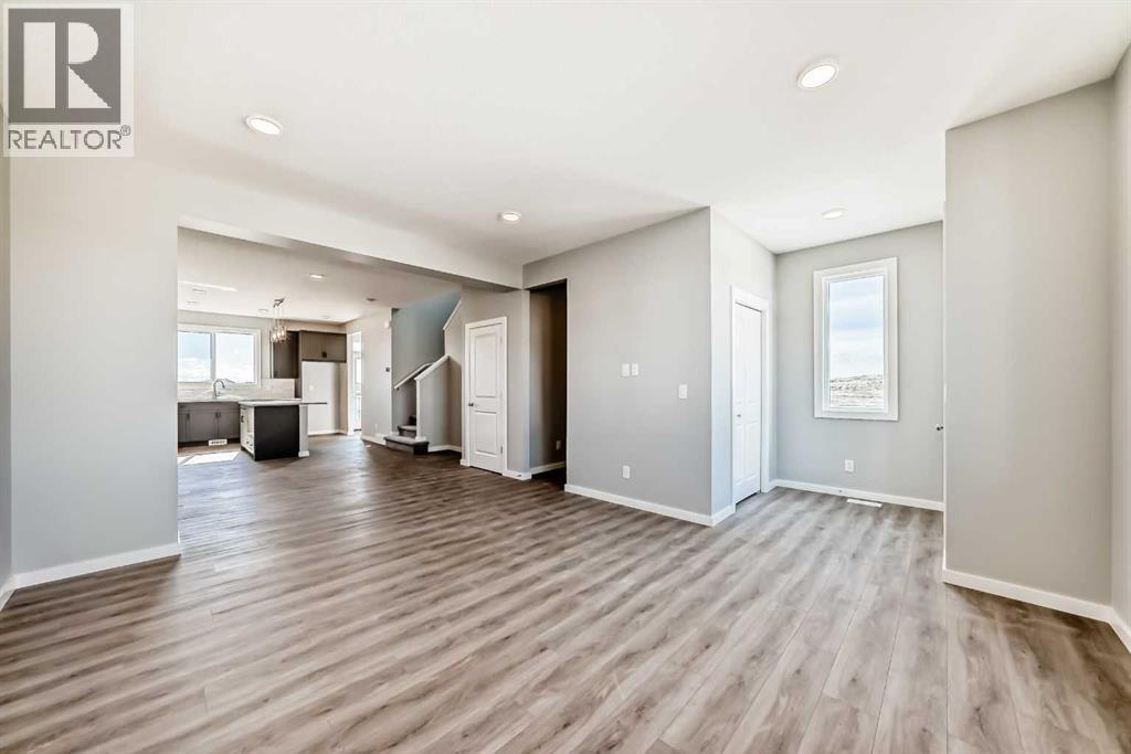 Photo 16 of 64 Bartlett Way Se, Calgary AB