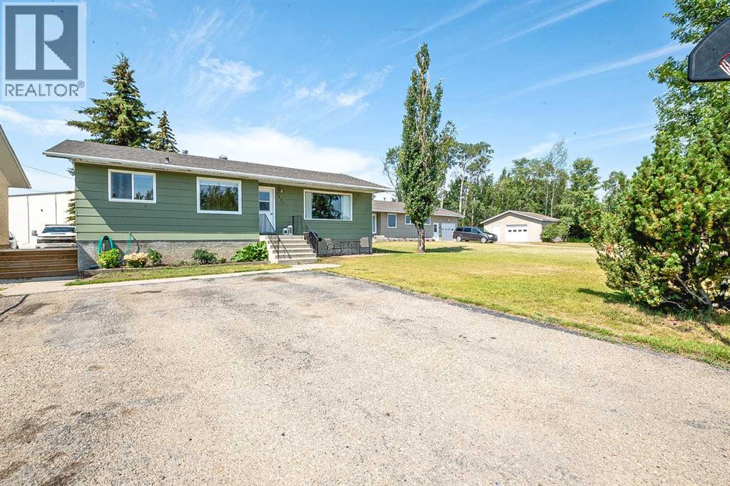 Photo 2 of 9507 98 Street, Sexsmith AB