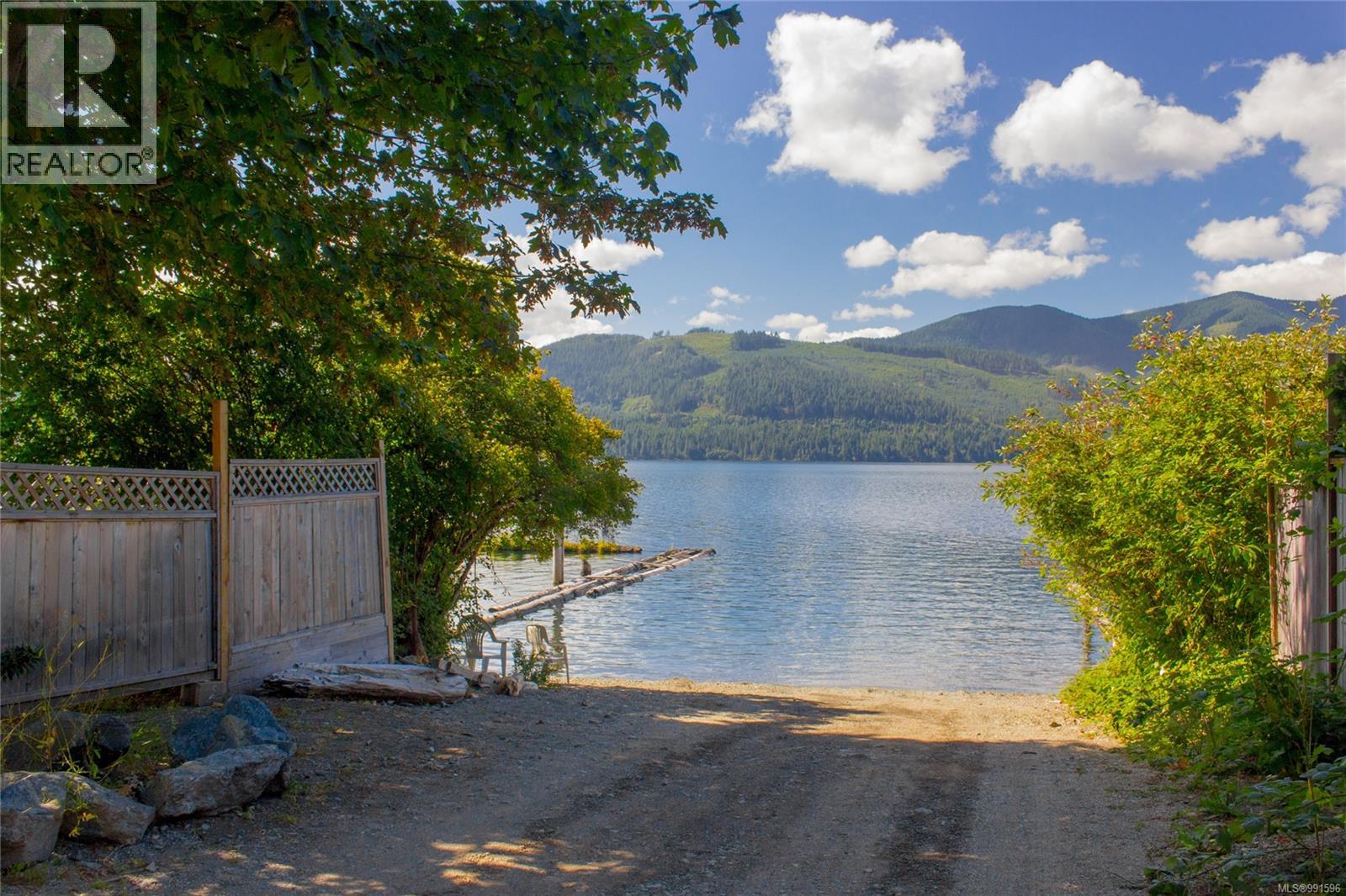 8250 Price Rd, Youbou