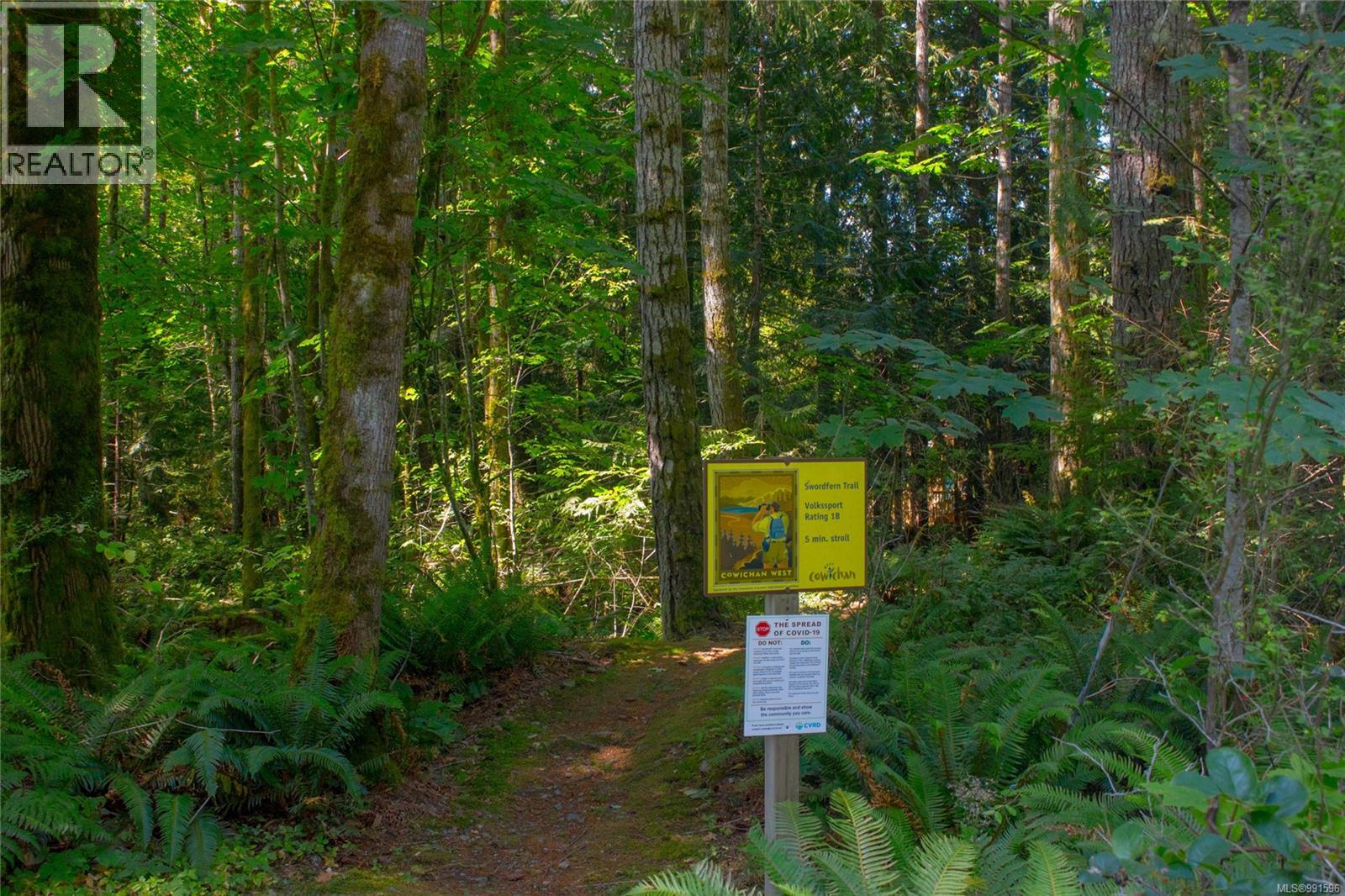 8250 Price Rd, Youbou