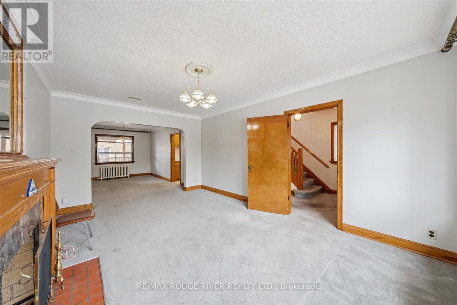 Photo 14 of 424 Oakwood Avenue, Toronto ON