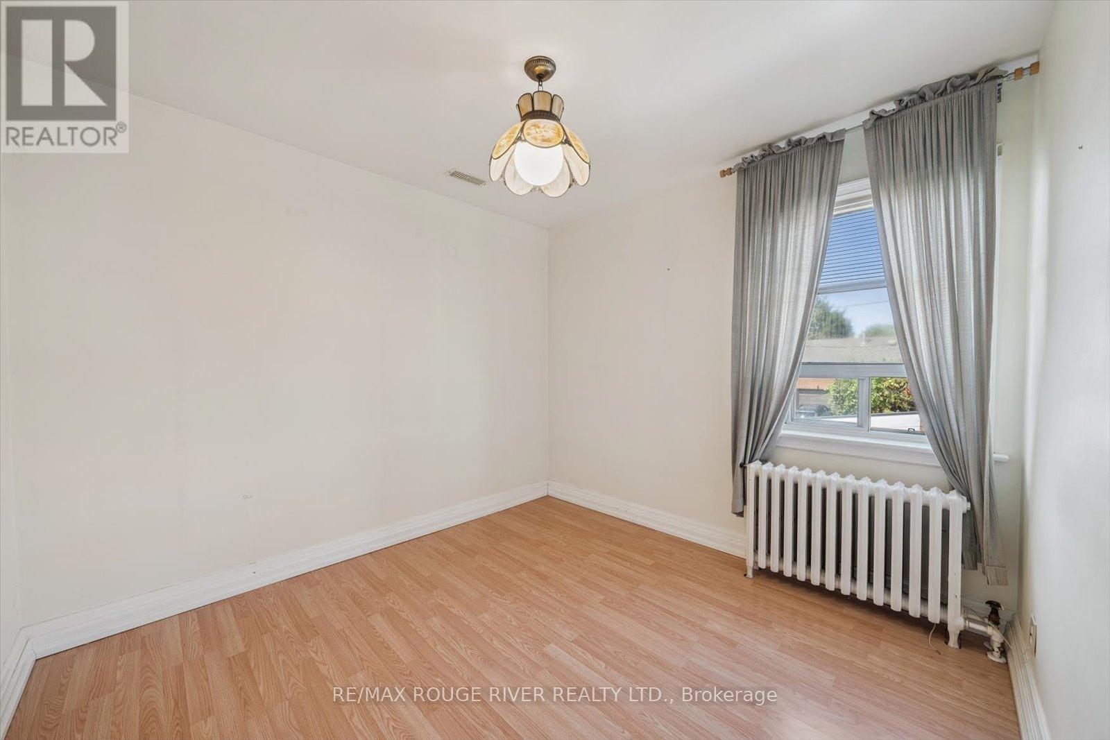 Photo 35 of 424 Oakwood Avenue, Toronto ON