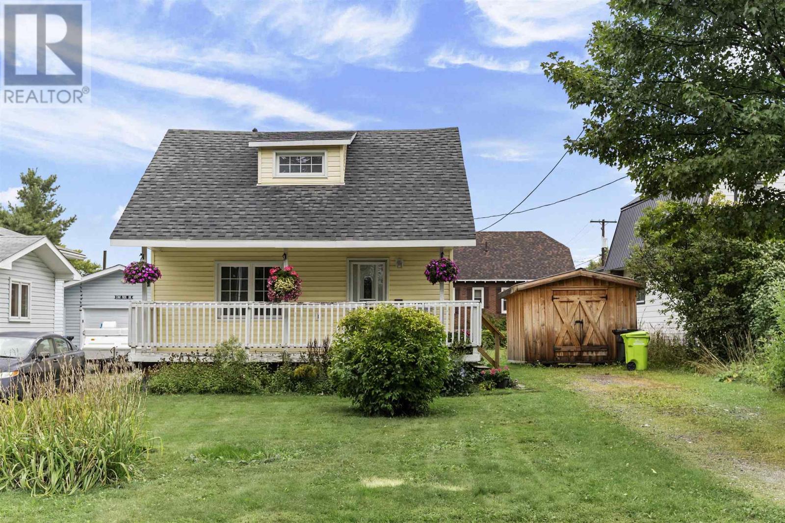 Photo 1 of 11 Wilcox Ave, Sault Ste Marie ON