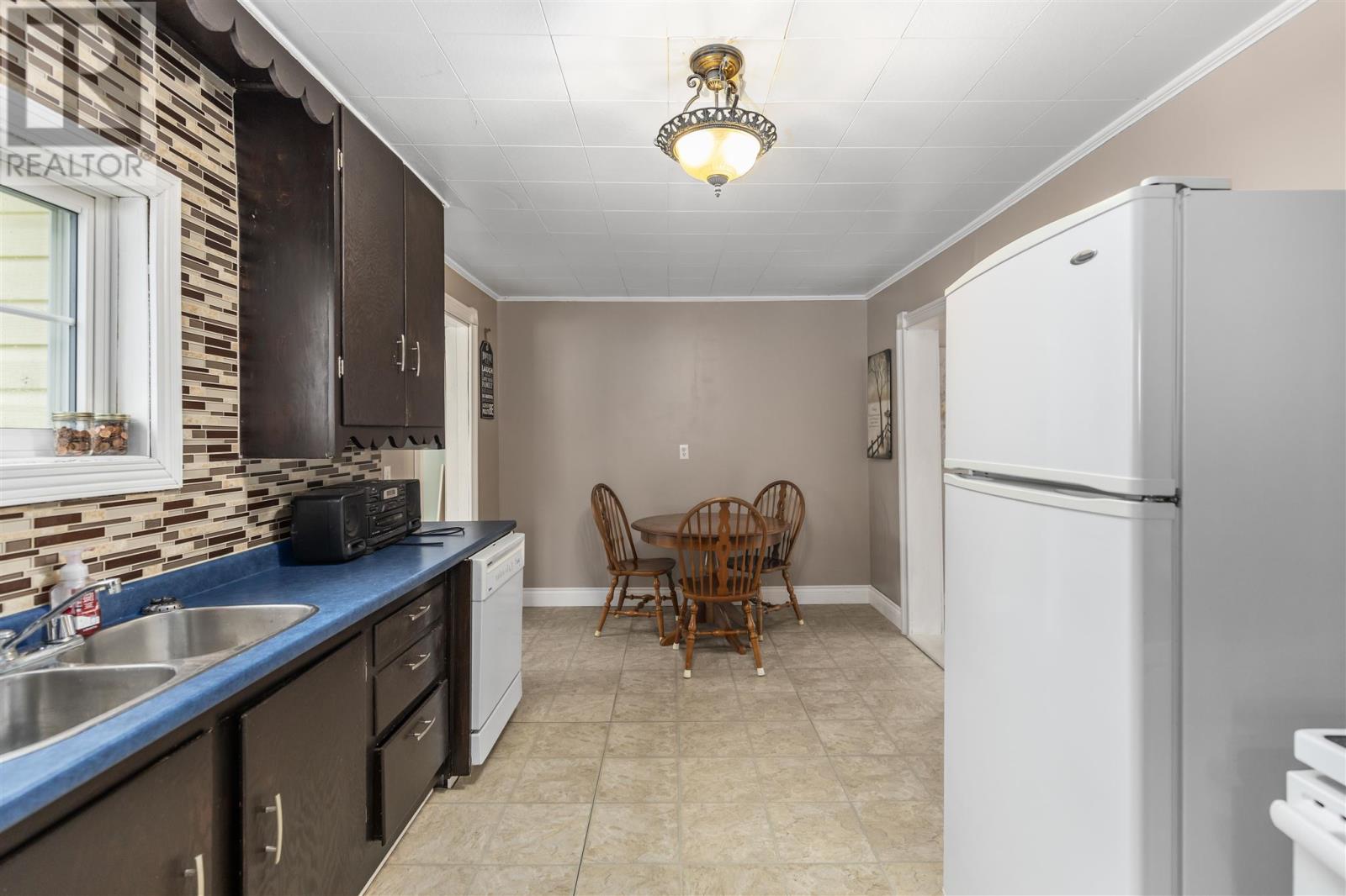 Photo 11 of 11 Wilcox Ave, Sault Ste Marie ON