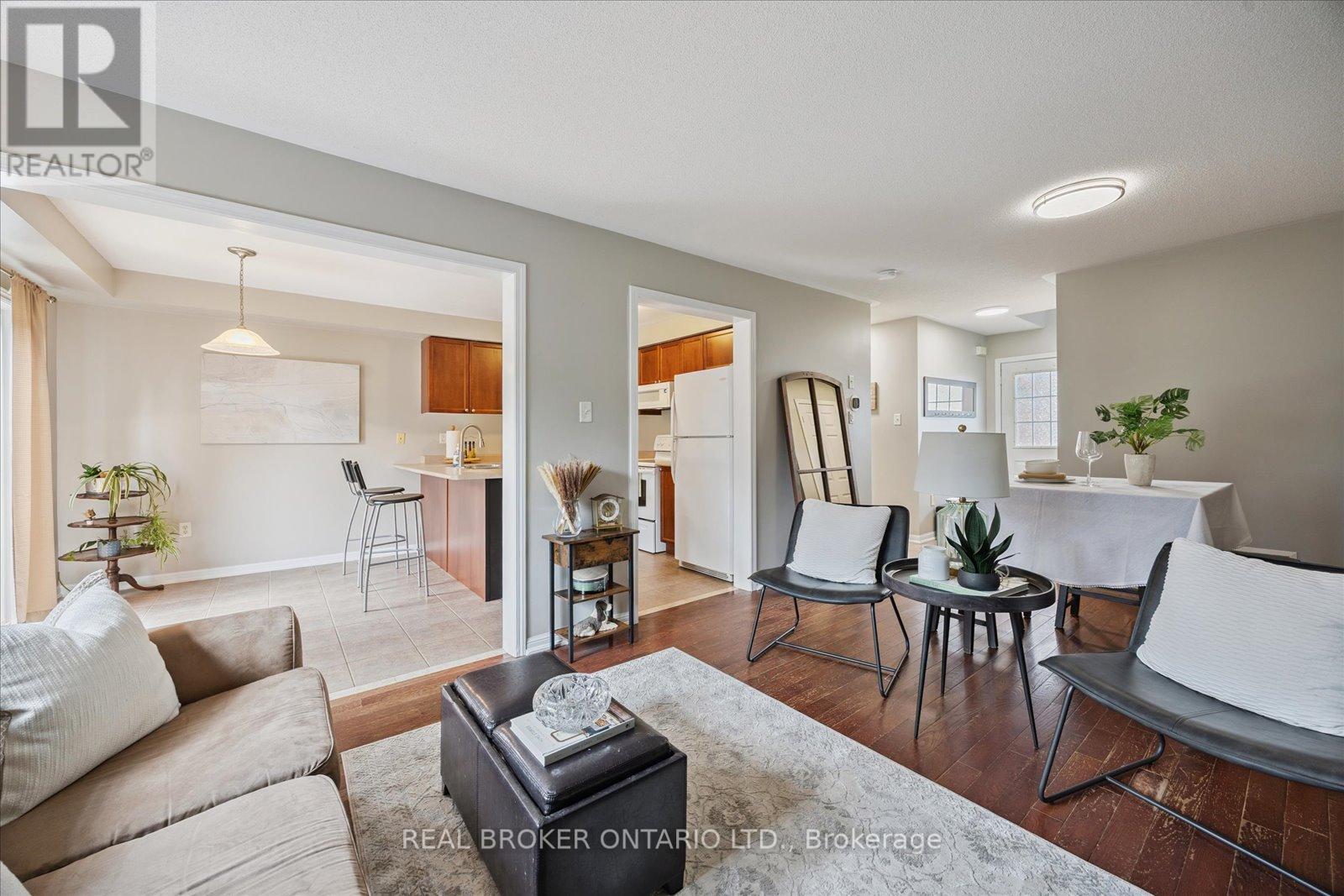 Photo 13 of 26 Crockett Place, Clarington ON