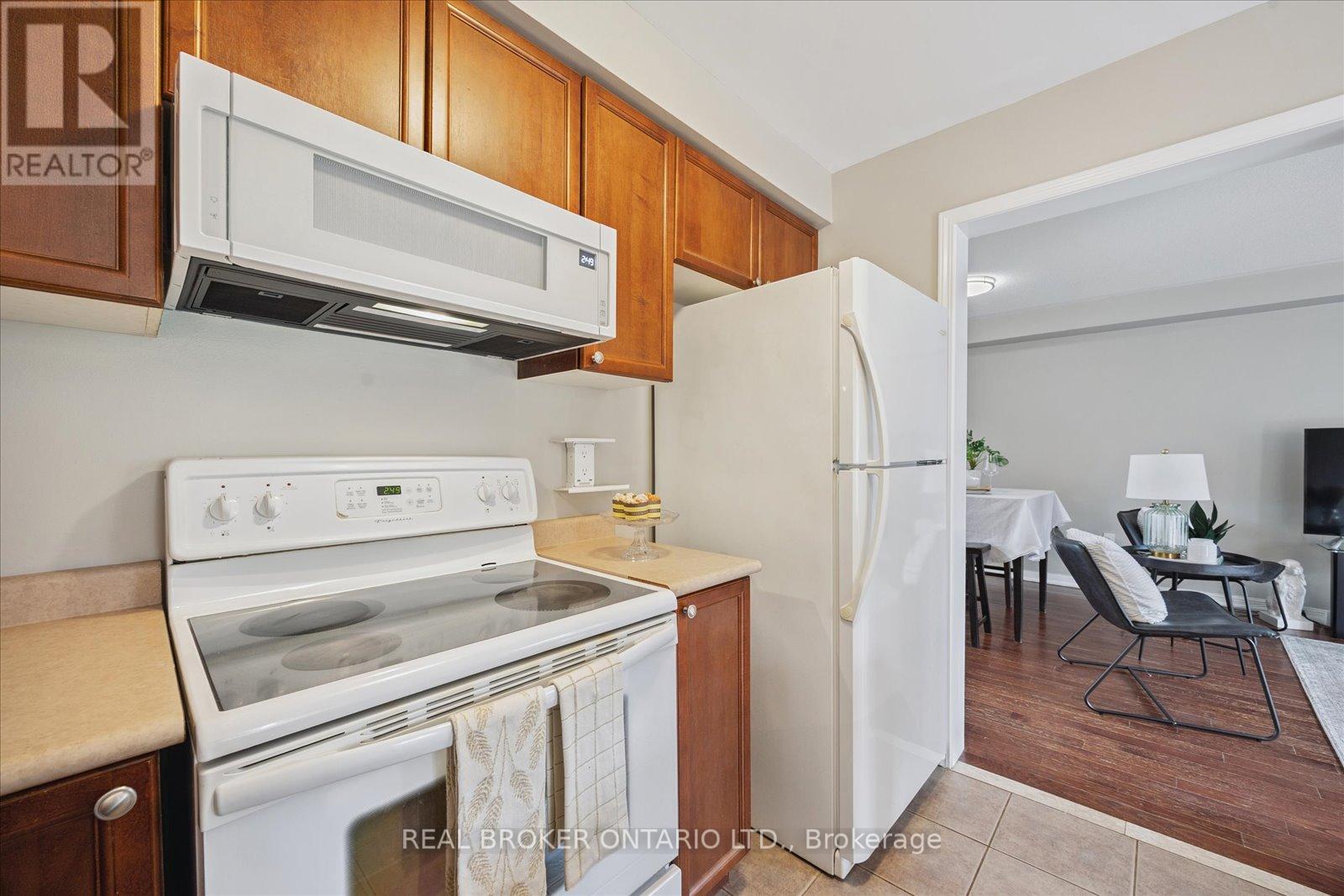 Photo 19 of 26 Crockett Place, Clarington ON