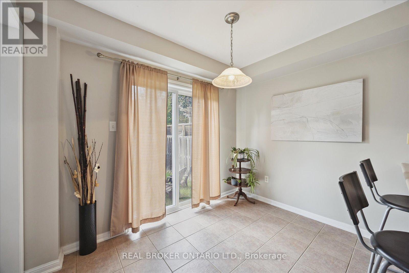 Photo 21 of 26 Crockett Place, Clarington ON